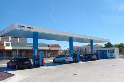 Ballenoil incrementa un 13% sus ingresos y se aproxima a los 700 millones de euros